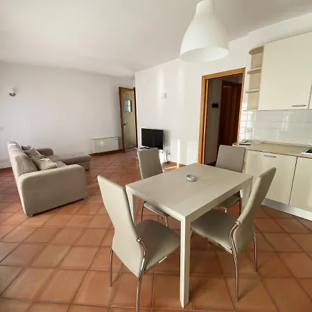 Paiari Apartman *